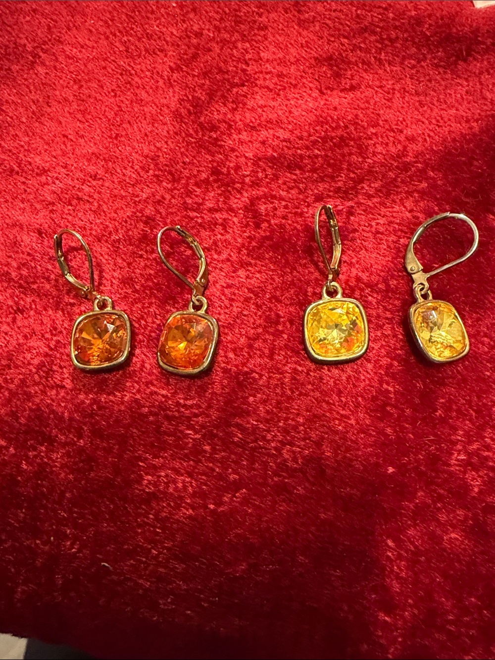 2 Vintage silver tone Earrings tone loss on back but can’t tell when wearing